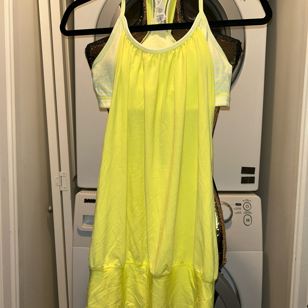 Lululemon No Limit tank size 6